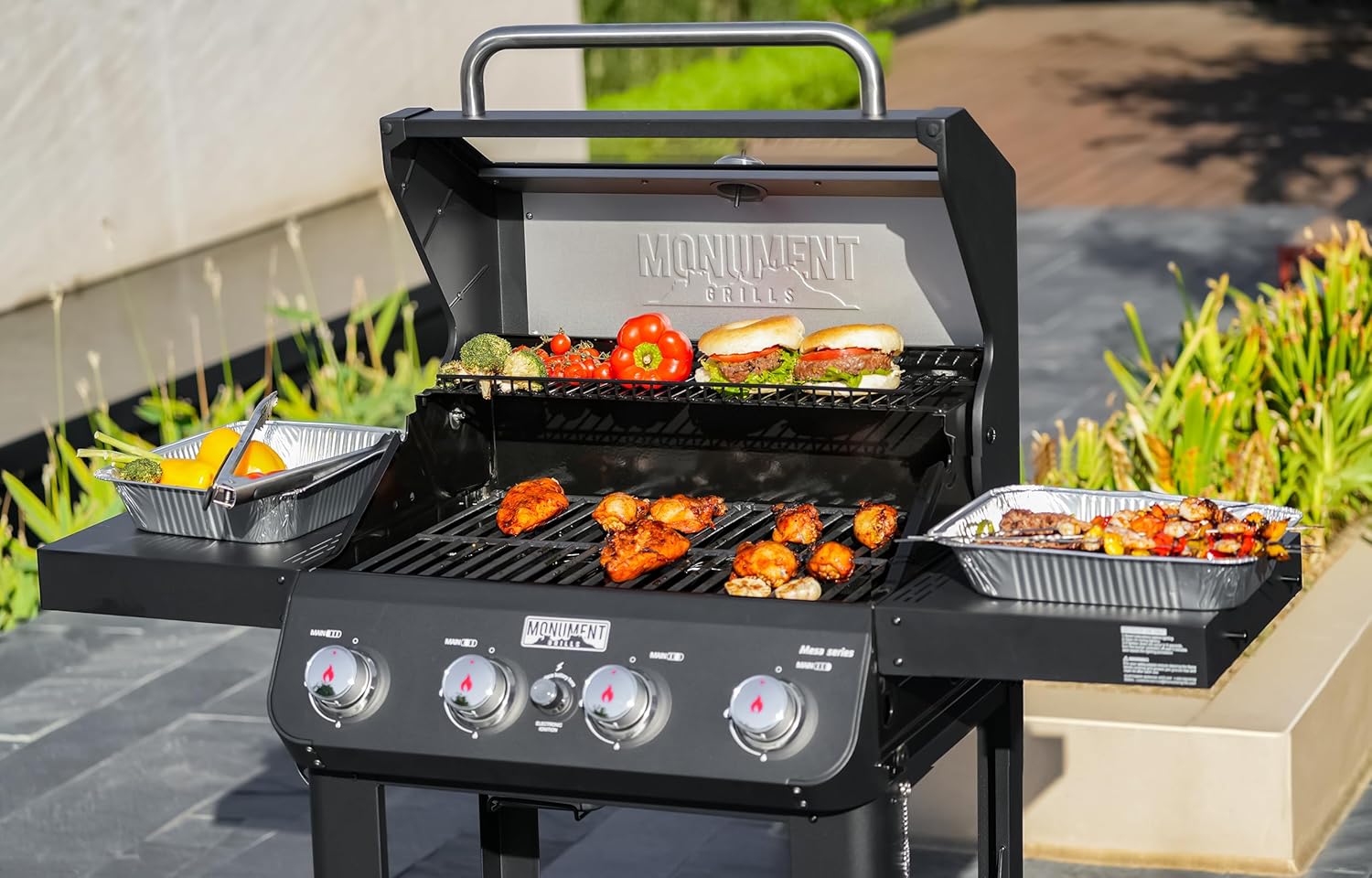 Grills 4-Burner Liquid Propane Gas Grill, Silver Stainless Steel Grill Outdoor Patio Garden Barbecue Grill with Clearview® Lid and One Foldable Shelf, Mesa400MF