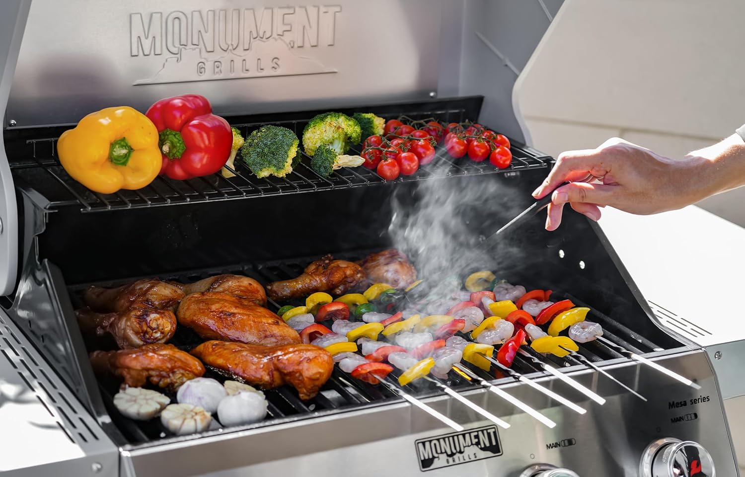 Grills 4-Burner Liquid Propane Gas Grill, Silver Stainless Steel Grill Outdoor Patio Garden Barbecue Grill with Clearview® Lid and One Foldable Shelf, Mesa400MF