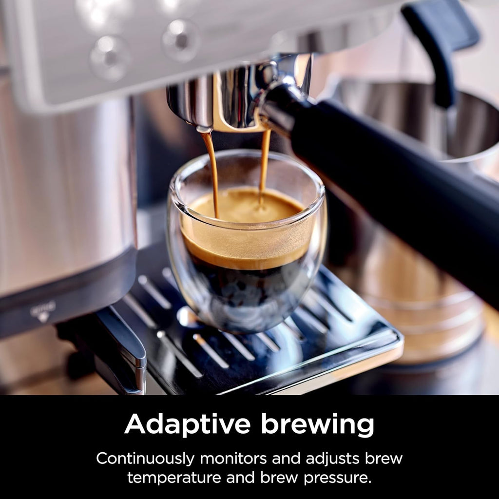 Italian coffee machine, drip coffee machine, rapid cold brew coffee machine, integrated grinder, hand-free milk frother, equipped with a strike plate, water filter, cleaning sheet, descaling agent
