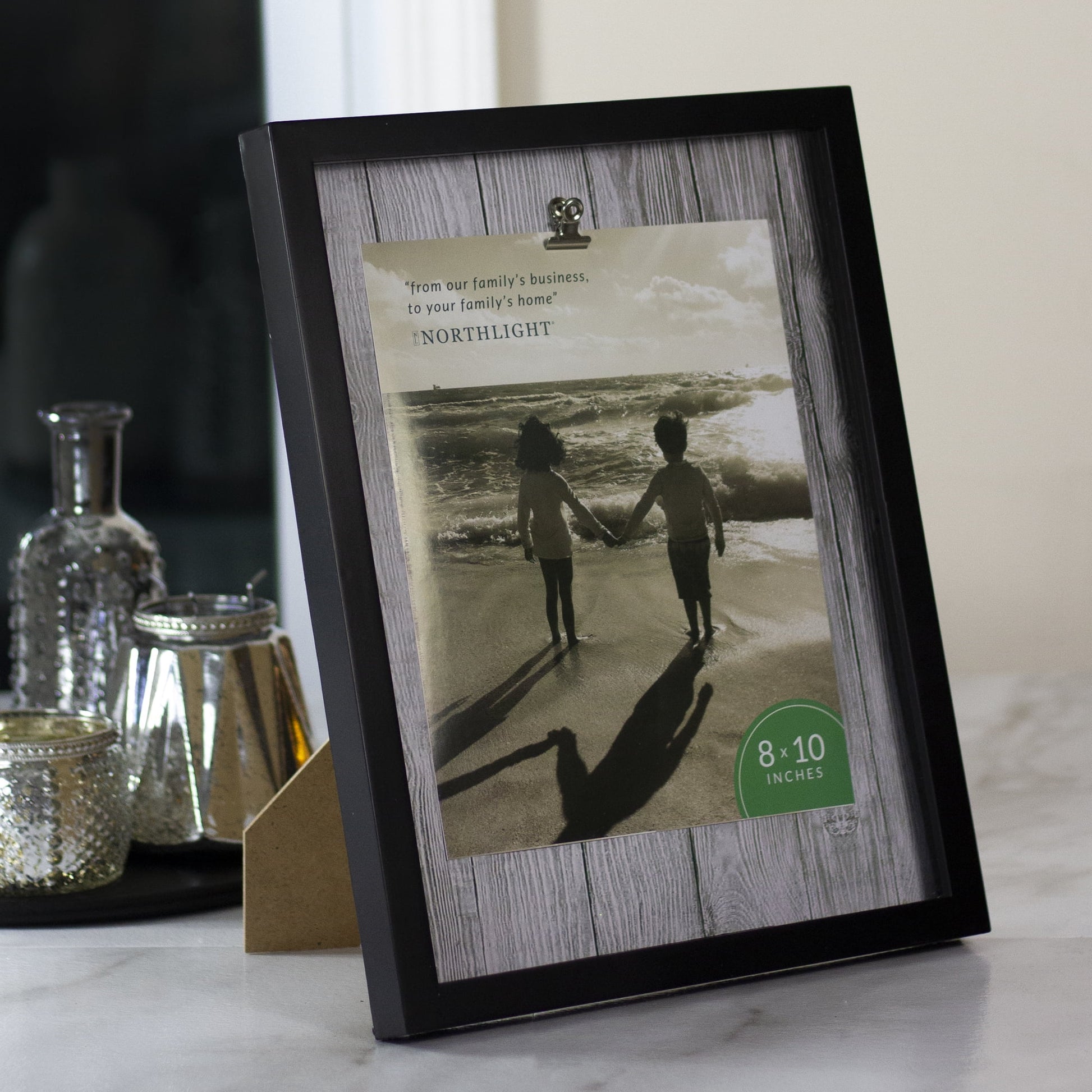 14.5′ Classical Rectangular 8′ x 10′ Photo Picture Frame with Clip – Black and White